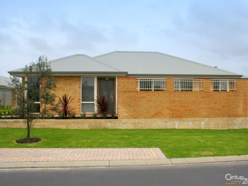 2c Lunar Avenue, Australind WA 6233