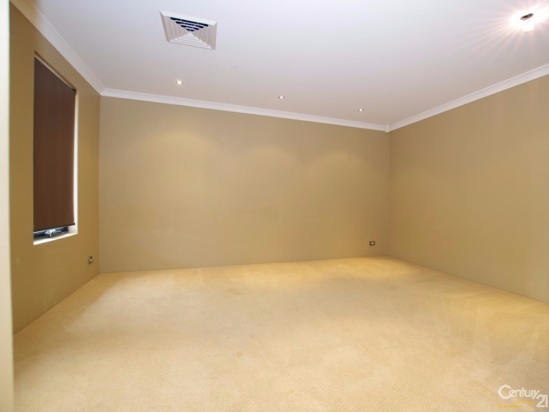 13 Tonkin Fairway, Dalyellup WA 6230