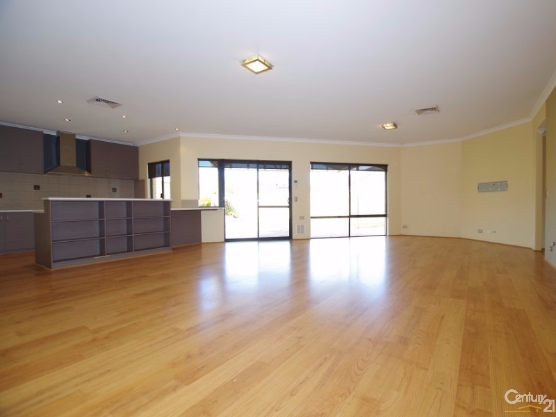 13 Tonkin Fairway, Dalyellup WA 6230