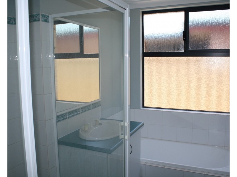 13 Goyder Way, Dalyellup WA 6230