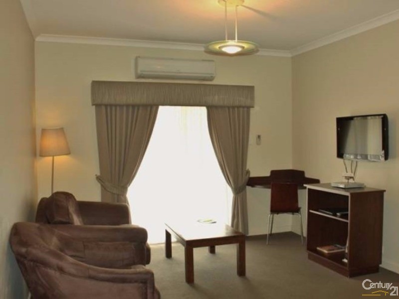2/105 Old Coast Road, Pelican Point WA 6230