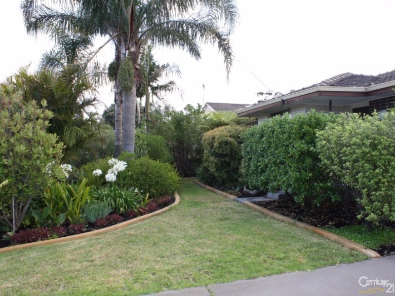 17 Diadem Street, Eaton WA 6232