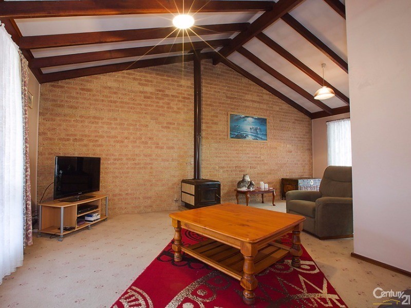 21 Crampton Avenue, Eaton WA 6232