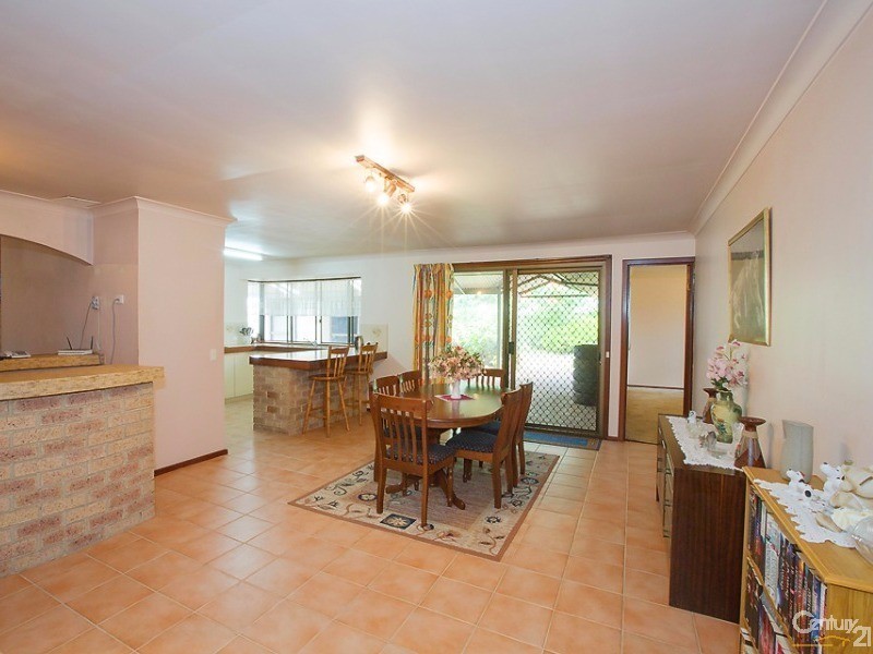 21 Crampton Avenue, Eaton WA 6232