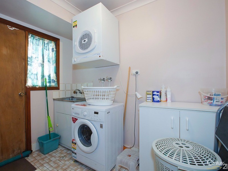 21 Crampton Avenue, Eaton WA 6232