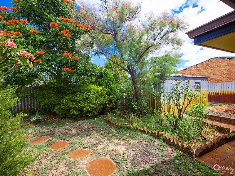 21 Crampton Avenue, Eaton WA 6232