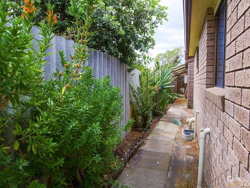 21 Crampton Avenue, Eaton WA 6232