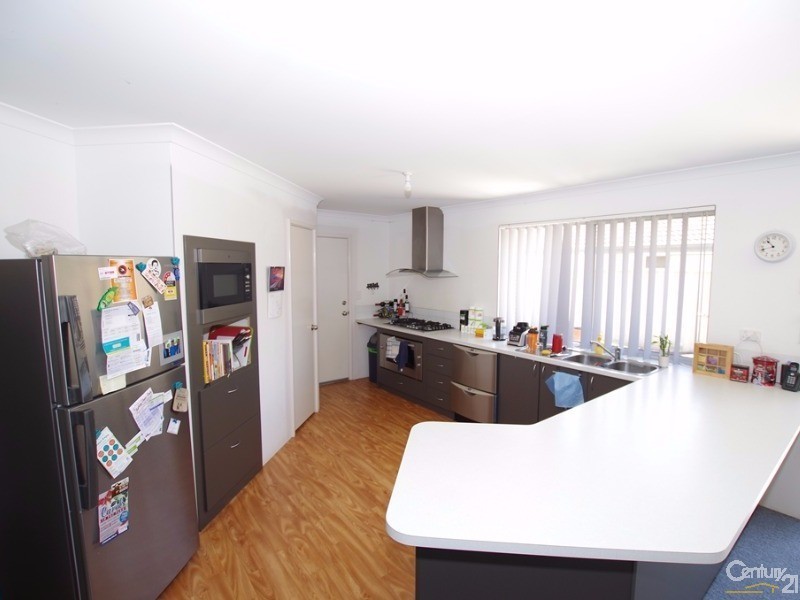 10 Dravite Way, Dalyellup WA 6230