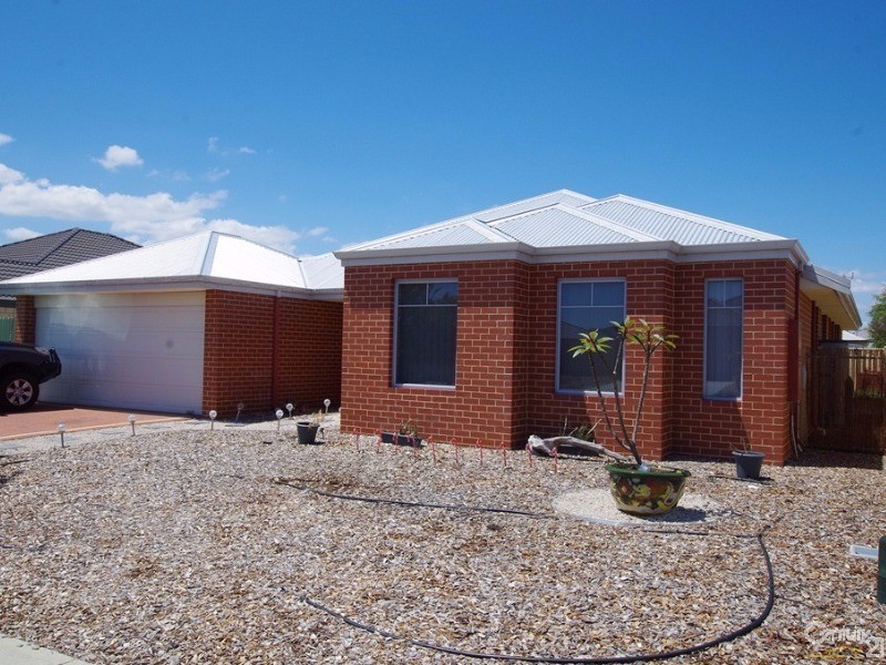 10 Dravite Way, Dalyellup WA 6230