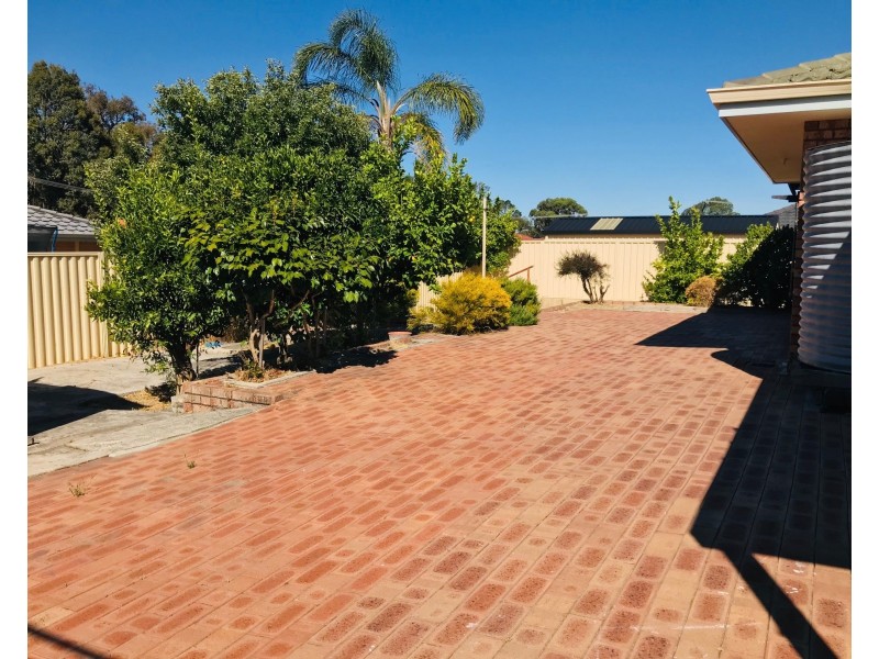 6 Clements Place, Collie WA 6225