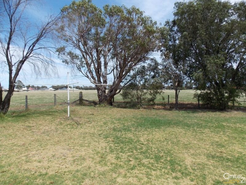 12 Anthony Street, Harvey WA 6220