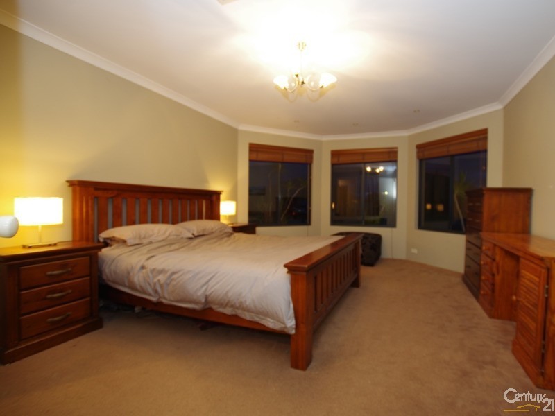 9 Melba Way, Dalyellup WA 6230