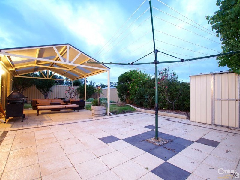 9 Melba Way, Dalyellup WA 6230