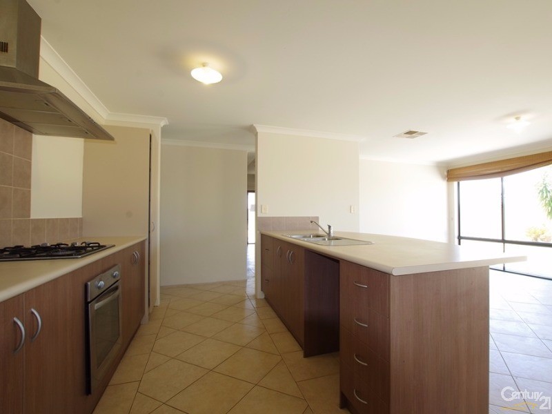 27 Walton Approach, Dalyellup WA 6230