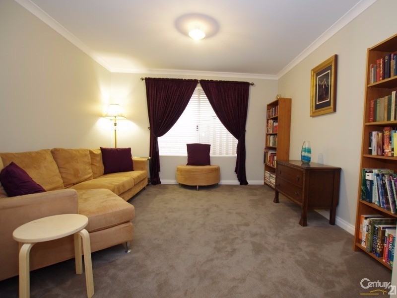 18 Wallung Road, Dalyellup WA 6230