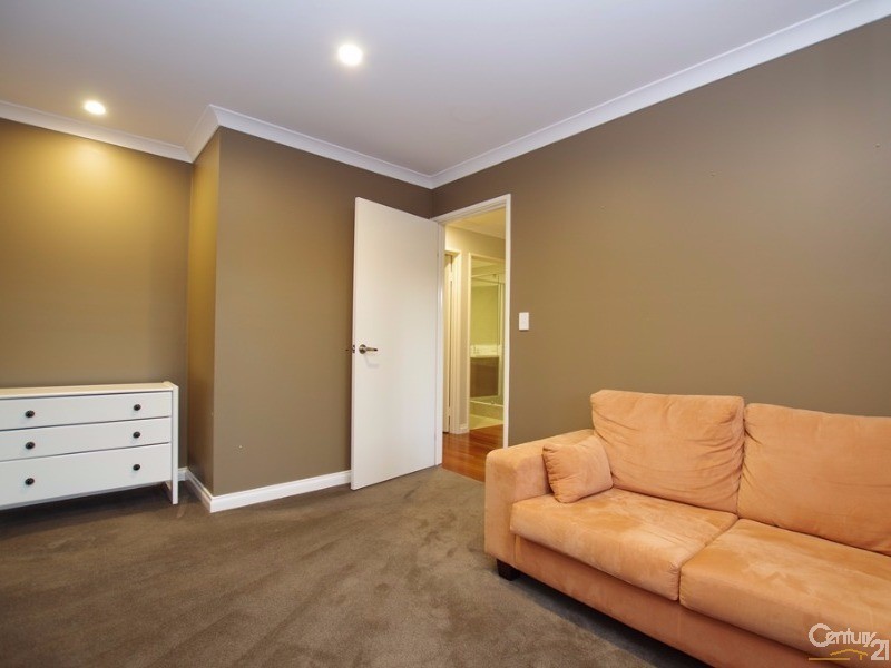 18 Wallung Road, Dalyellup WA 6230