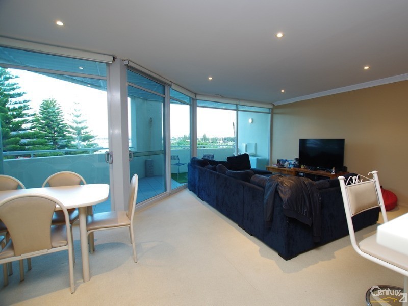 1/1 Bonnefoi Boulevard, Bunbury WA 6230