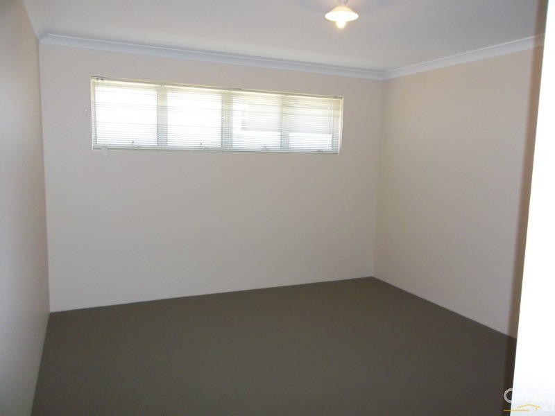 21 Murtin Road, Dalyellup WA 6230