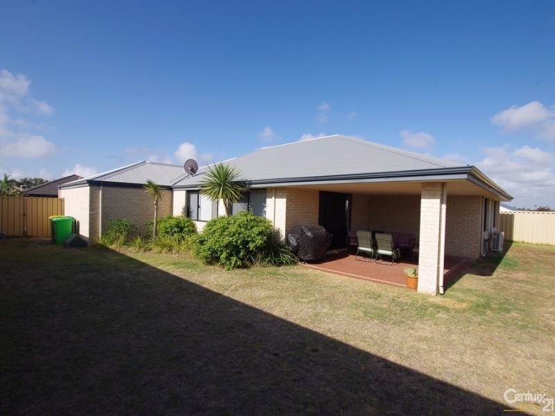 47 Walton Approach, Dalyellup WA 6230