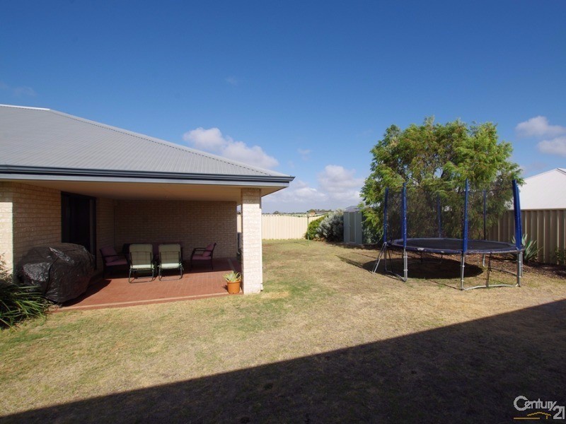 47 Walton Approach, Dalyellup WA 6230