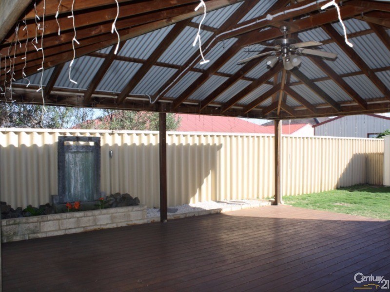 55 Swan Avenue, Millbridge WA 6232