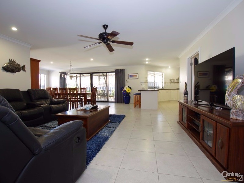 4 Binar Way, Dalyellup WA 6230