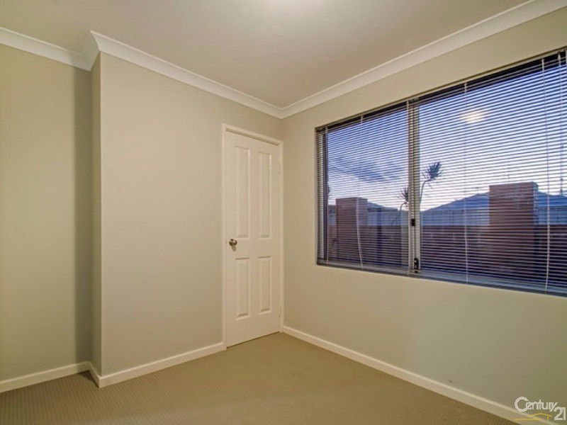 2/19 Lowe Street, Carey Park WA 6230