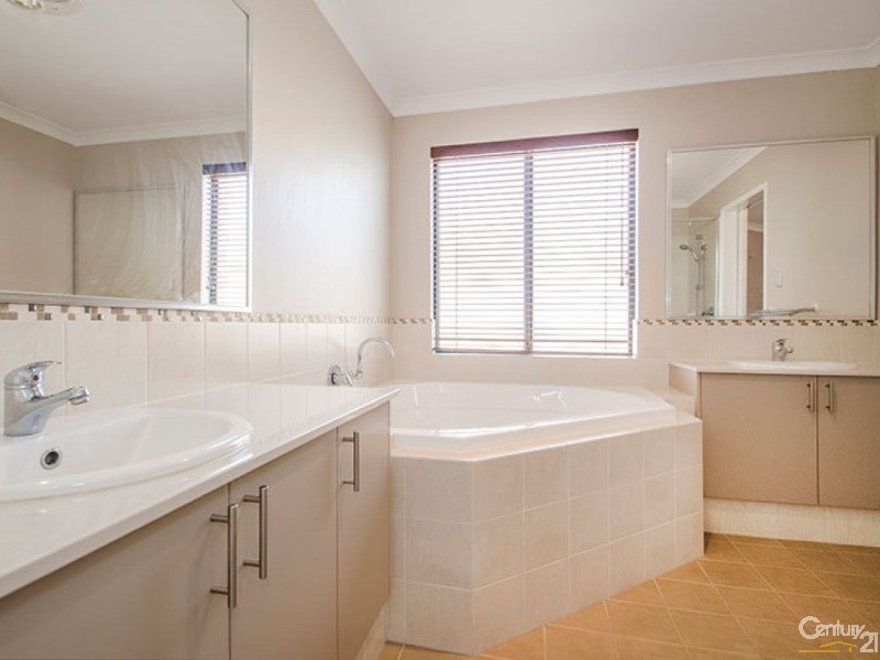 24 Waddingham Loop, Capel WA 6271