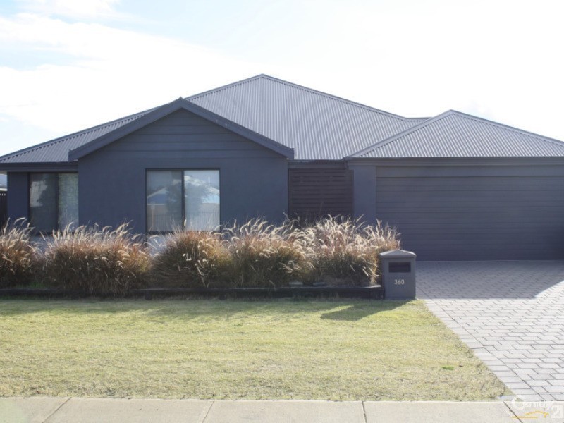 360 Parade Road, Dalyellup WA 6230