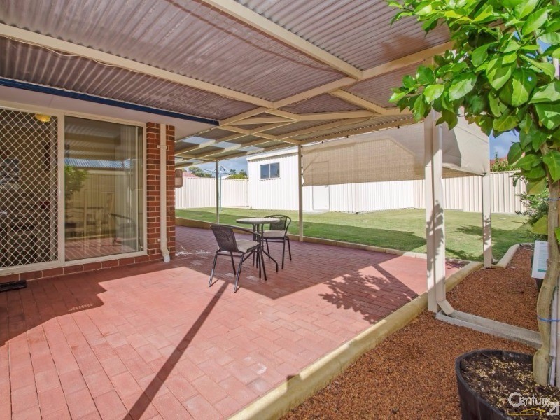 16 Pembroke, College Grove WA 6230