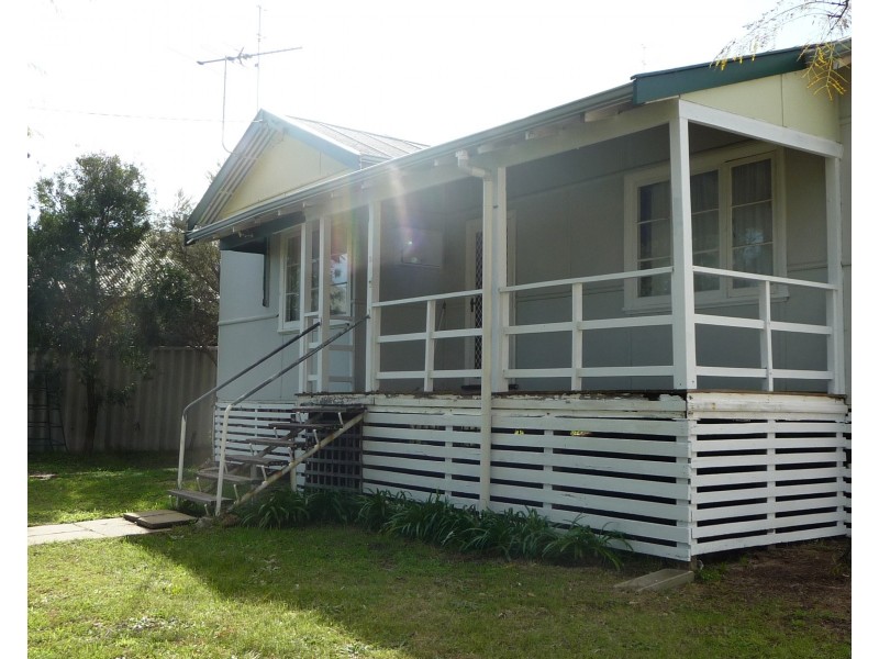 16 Bright Street, Carey Park WA 6230