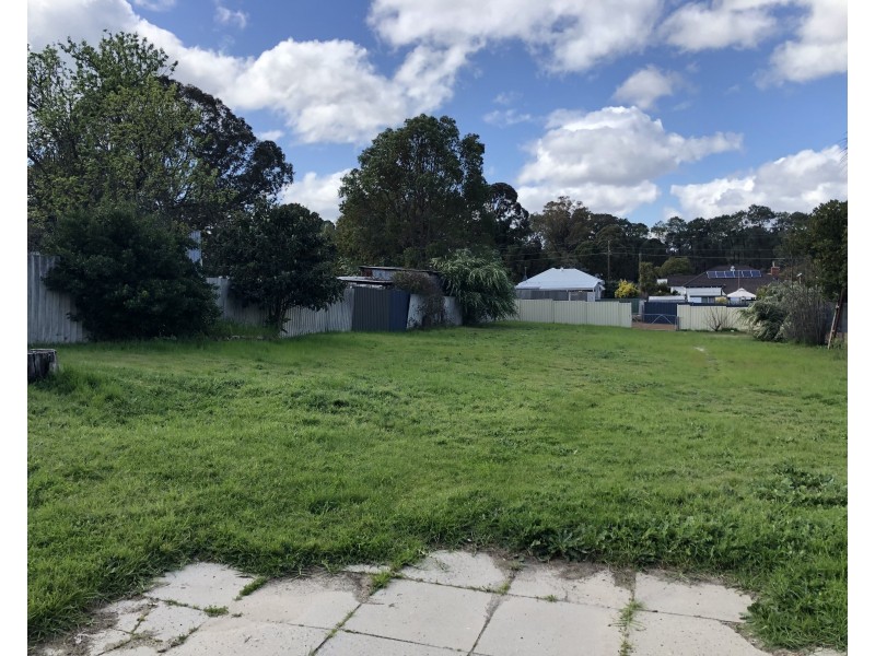 12 Steere Street, Collie WA 6225