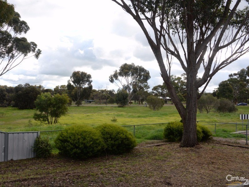 26 Beeck Street, Katanning WA 6317