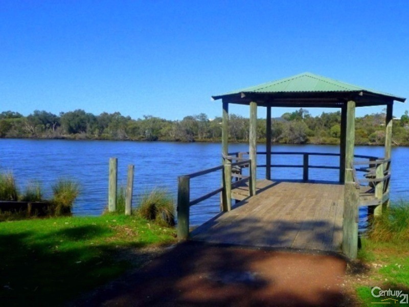 25 Lucy Victoria Avenue, Australind WA 6233