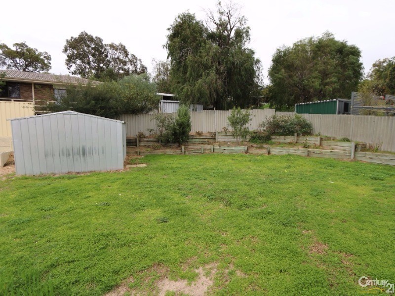 25 Lucy Victoria Avenue, Australind WA 6233