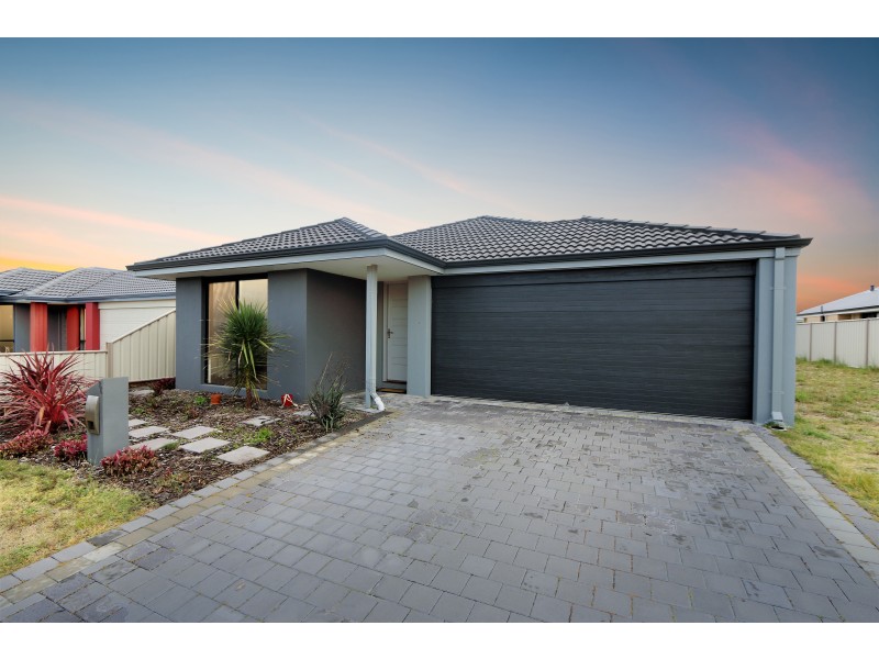 16 Citrine Street, Australind WA 6233