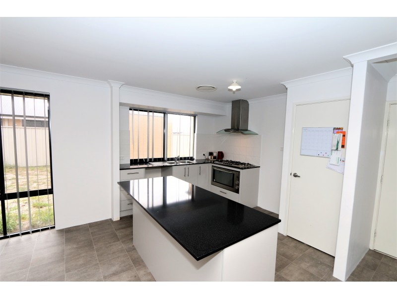 16 Citrine Street, Australind WA 6233