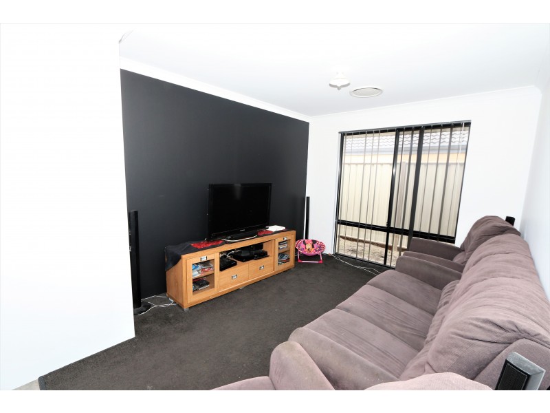 16 Citrine Street, Australind WA 6233