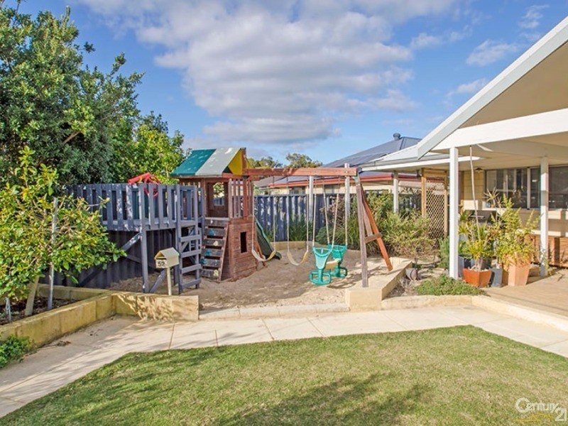 52 Somerville Drive, College Grove WA 6230