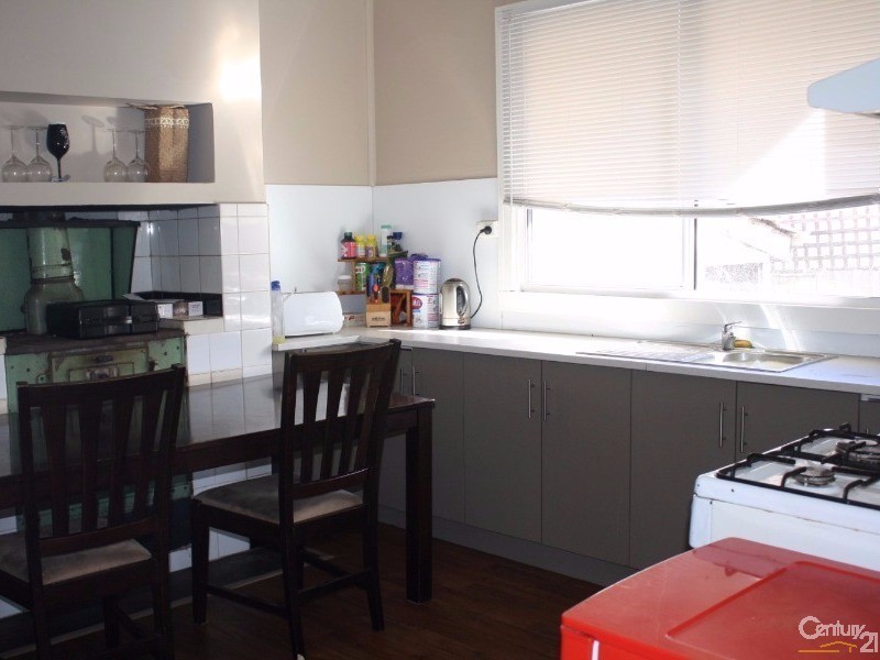 16 Ogden Street, Collie WA 6225