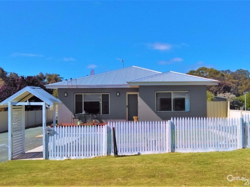 71 Felspar Street, Narrogin WA 6312
