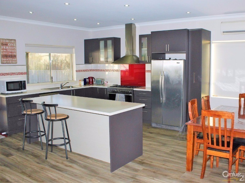 71 Felspar Street, Narrogin WA 6312