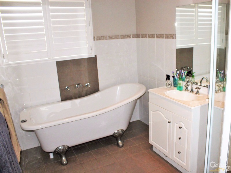 71 Felspar Street, Narrogin WA 6312