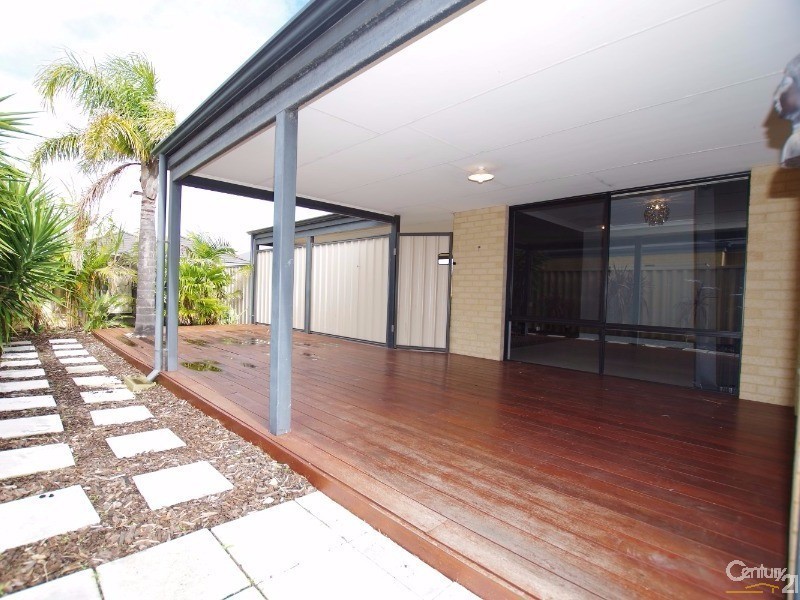 64 Murtin Road, Dalyellup WA 6230
