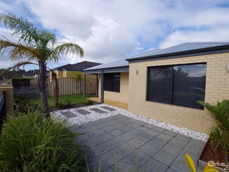 64 Murtin Road, Dalyellup WA 6230
