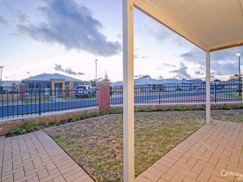 33 Biesiot Street, Carey Park WA 6230