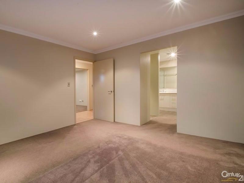 33 Biesiot Street, Carey Park WA 6230