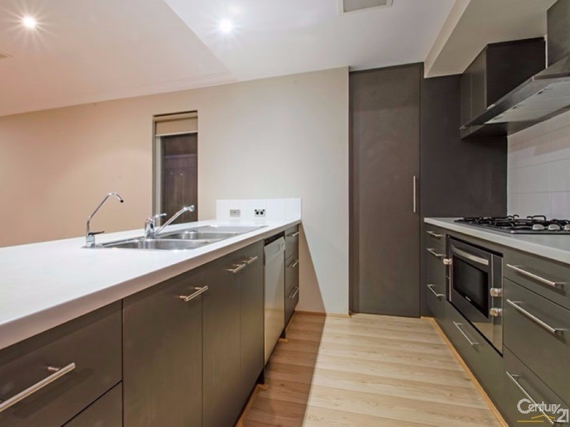 33 Biesiot Street, Carey Park WA 6230