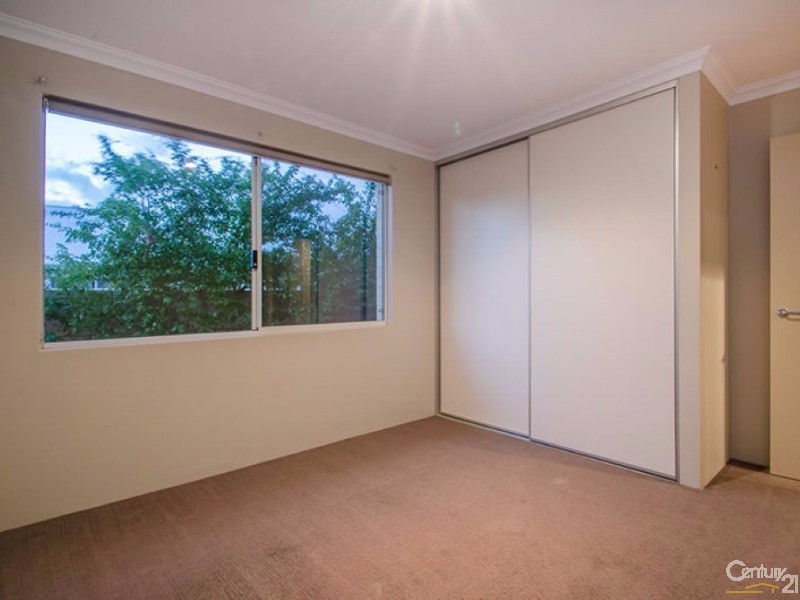 33 Biesiot Street, Carey Park WA 6230