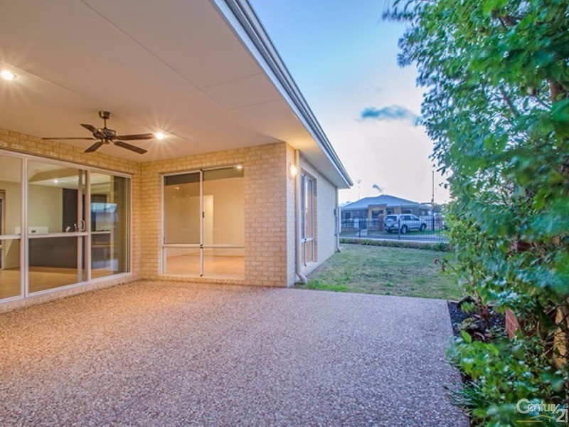 33 Biesiot Street, Carey Park WA 6230